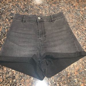 Women’s Divided Jean Shorts